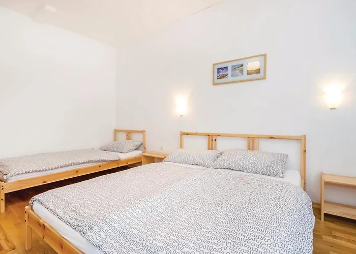 Awesome Apartment In Matulji With Wifi *