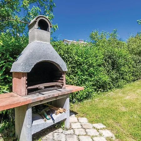 Apartament Lovely In