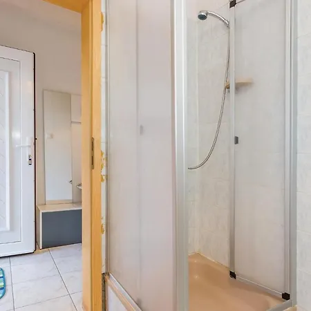 Apartament Lovely In
